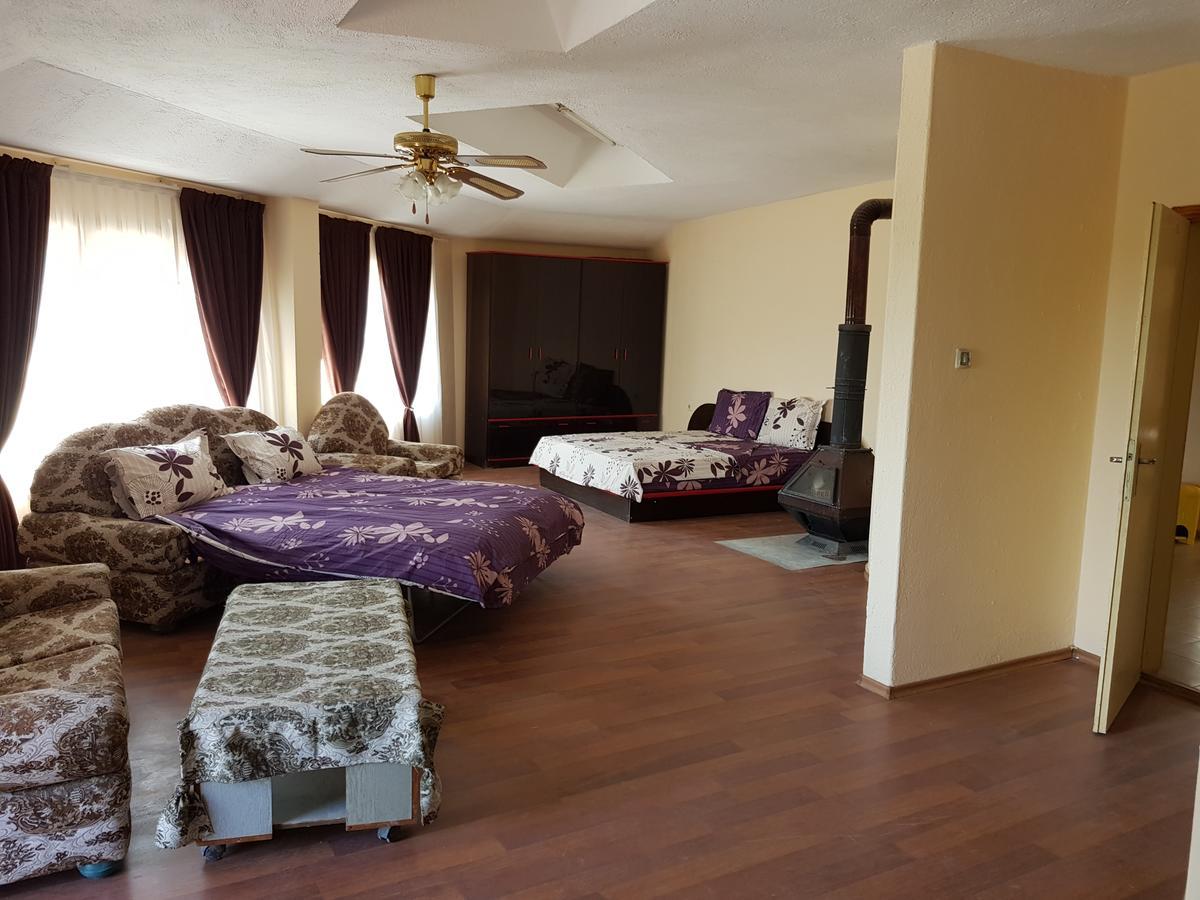 Къща За Гости Садово Guest House Sadovo ภายนอก รูปภาพ